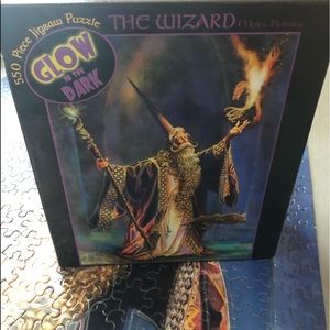 Glow in the Dark 550 Piece Wizard Puzzle